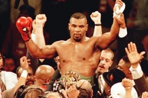 30 anni fa MIKE TYSON diventava campione dei pesi massimi